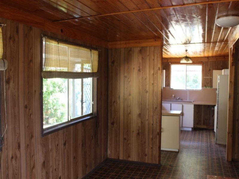 35 Mulgrave St, Gin Gin QLD 4671