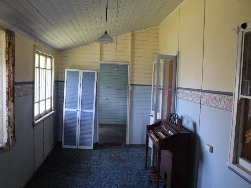 35 Mulgrave St, Gin Gin QLD 4671