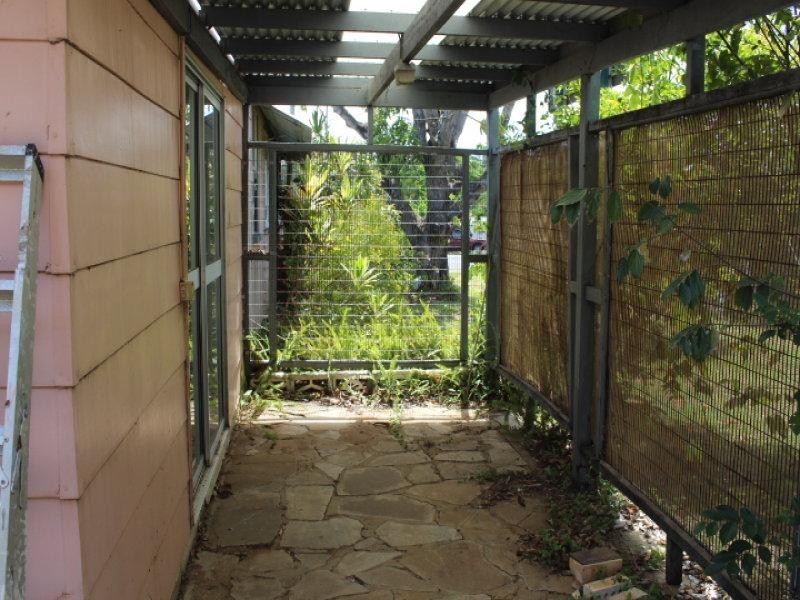 35 Mulgrave St, Gin Gin QLD 4671