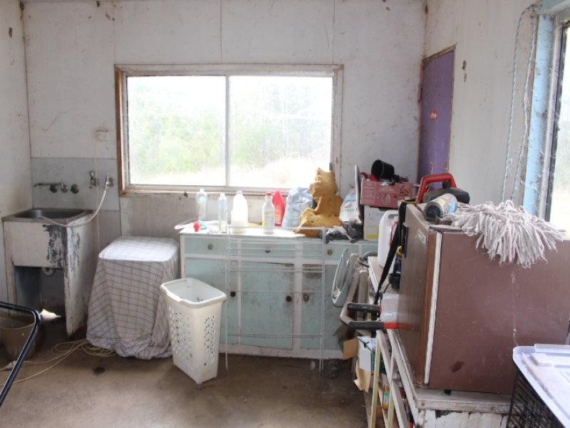 2812 Kalpowar Rd, Kalpowar QLD 4630