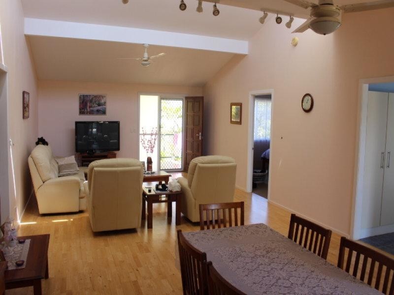 68 Hilltop Dr, Gin Gin QLD 4671