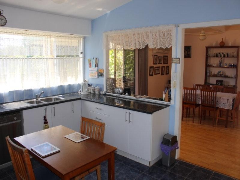 68 Hilltop Dr, Gin Gin QLD 4671