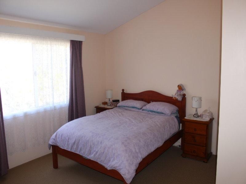 68 Hilltop Dr, Gin Gin QLD 4671