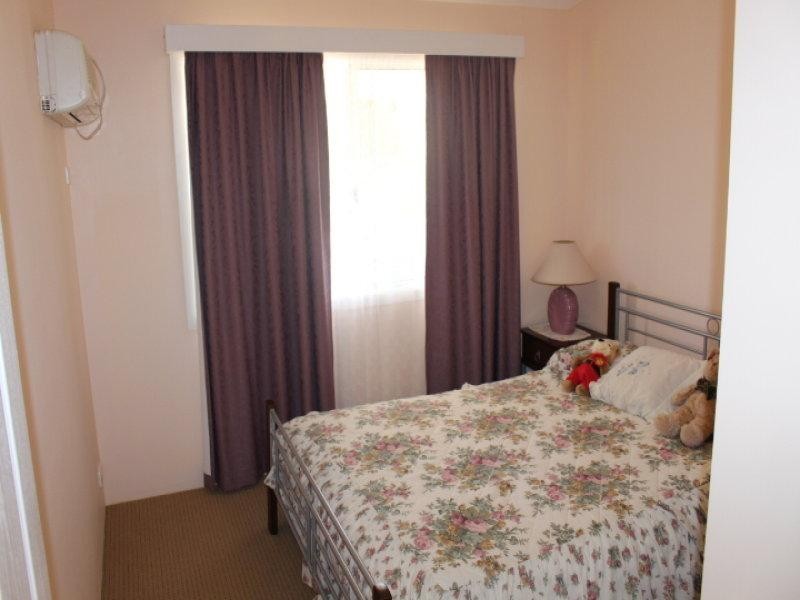 68 Hilltop Dr, Gin Gin QLD 4671