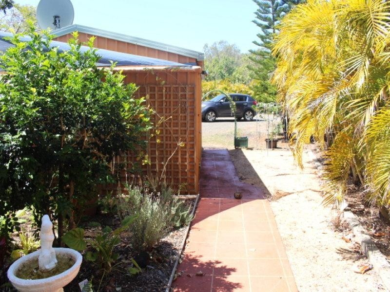 68 Hilltop Dr, Gin Gin QLD 4671