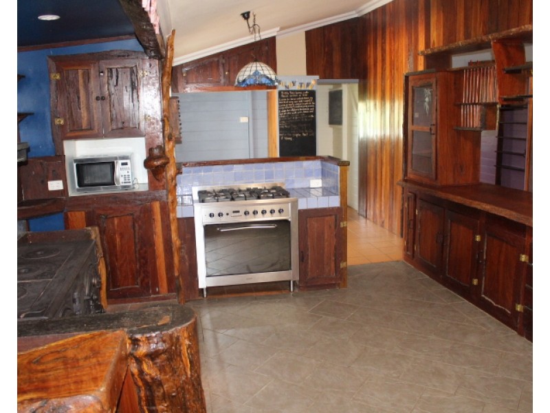 23 Sues Rd, Gin Gin QLD 4671