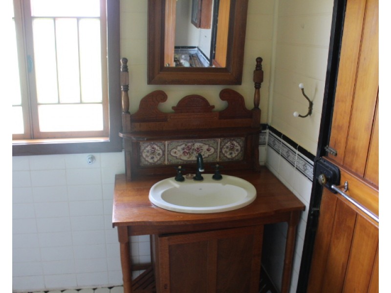 23 Sues Rd, Gin Gin QLD 4671