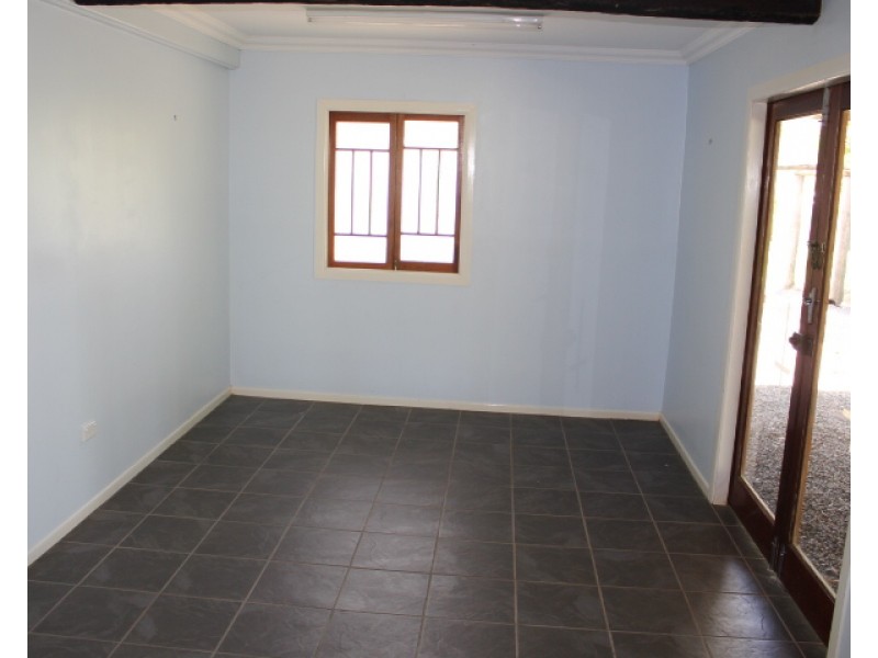 23 Sues Rd, Gin Gin QLD 4671