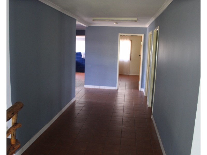 23 Sues Rd, Gin Gin QLD 4671