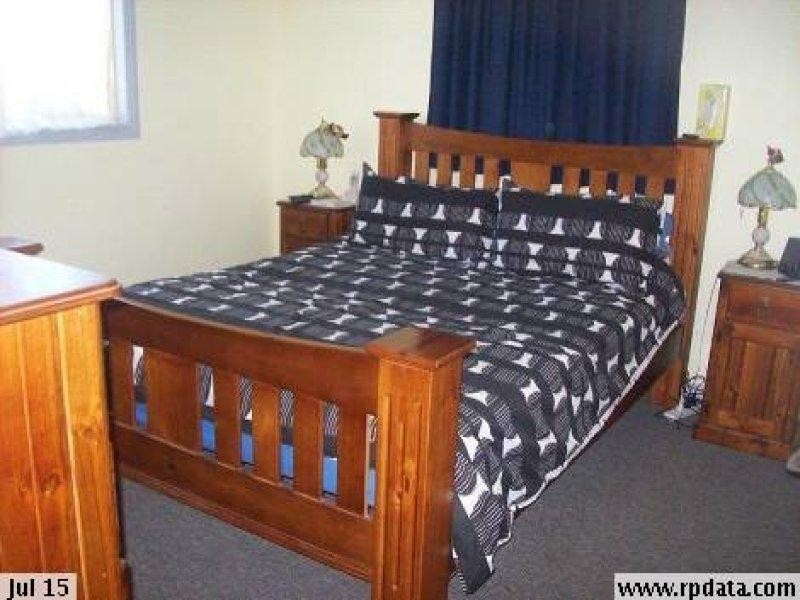 14 Walla St, Gin Gin QLD 4671