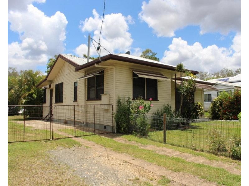 44 Elliott St, Gin Gin QLD 4671
