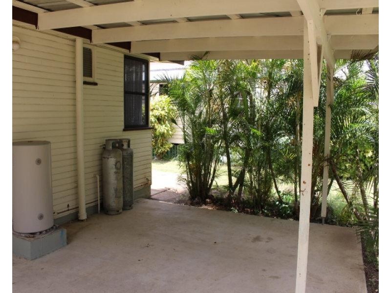 44 Elliott St, Gin Gin QLD 4671