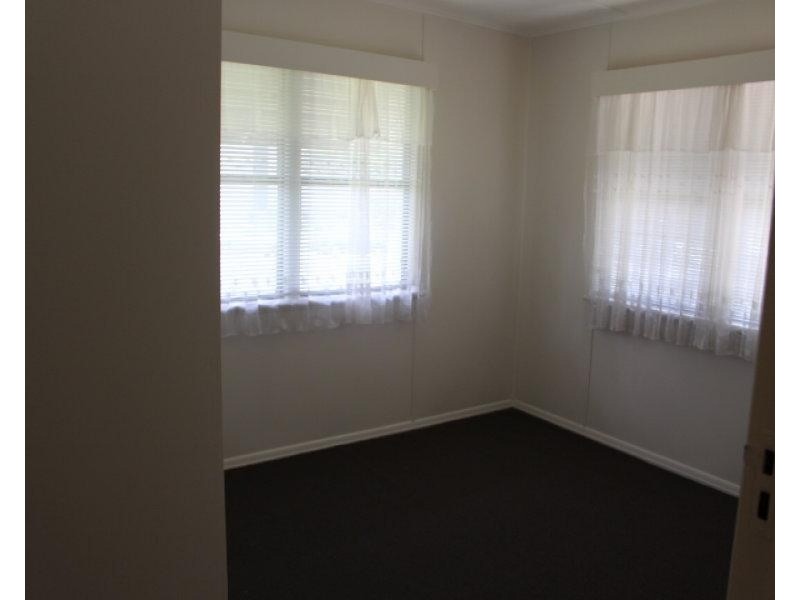 44 Elliott St, Gin Gin QLD 4671