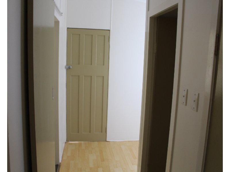 44 Elliott St, Gin Gin QLD 4671