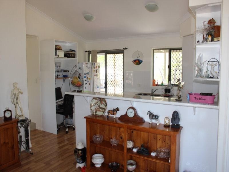 24 Mason St, Mount Perry QLD 4671