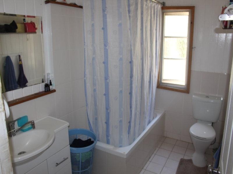 1121C Gin Gin-Mt Perry Rd, Gin Gin QLD 4671