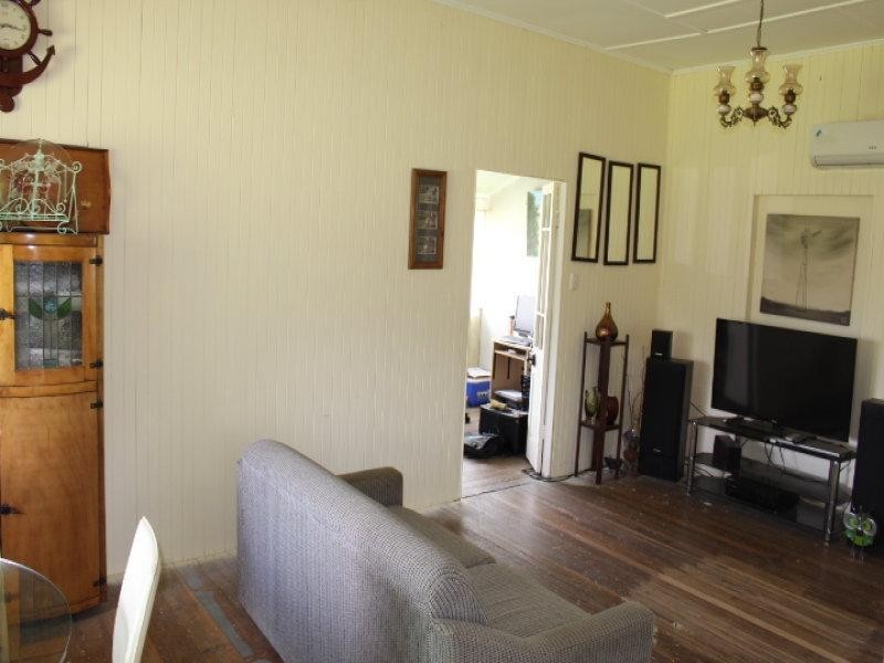 35062 Bruce Hwy, Gin Gin QLD 4671