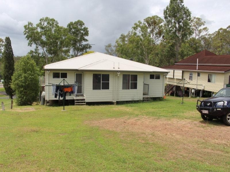 23-25 May St, Gin Gin QLD 4671