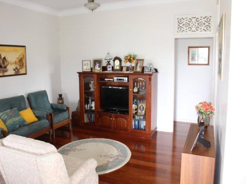 11 Violets Crs, Gin Gin QLD 4671