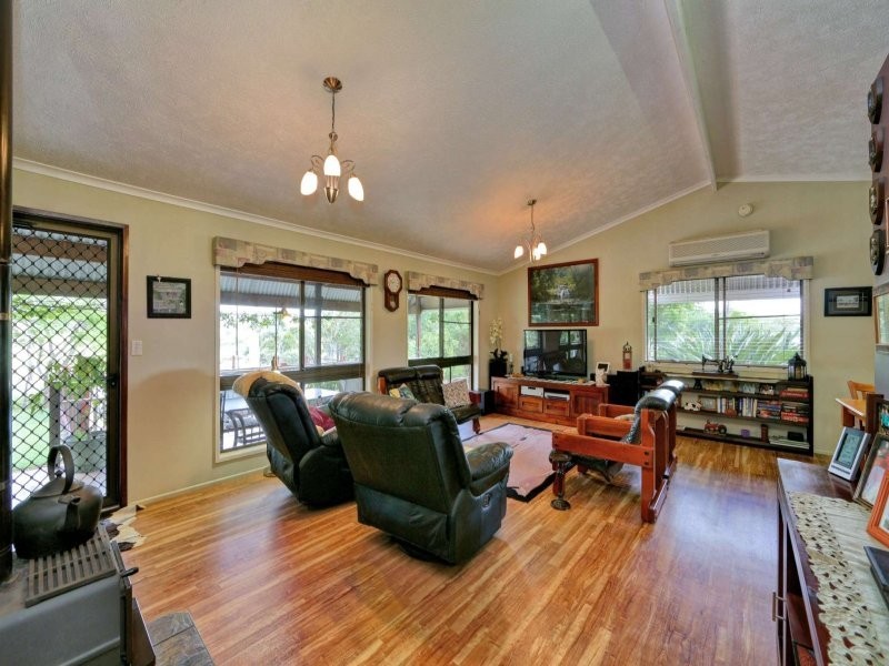 183 Wallaville Gooondoon Rd, Gin Gin QLD 4671