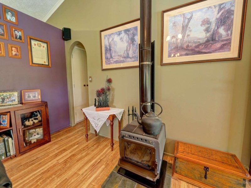 183 Wallaville Gooondoon Rd, Gin Gin QLD 4671