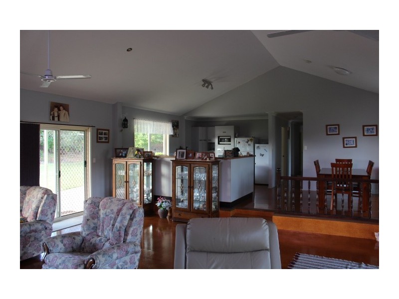 10 Kent Tobin Rd, Gin Gin QLD 4671