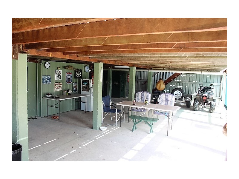 666 Tableland Rd, Gin Gin QLD 4671