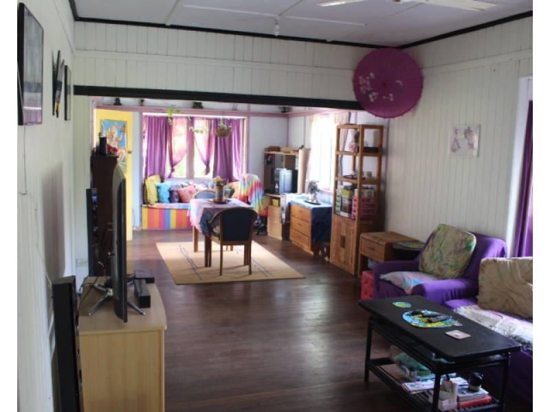 55 Barton Rd, Kolonga QLD 4671