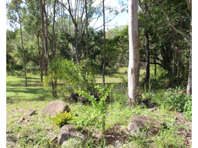 55 Barton Rd, Kolonga QLD 4671