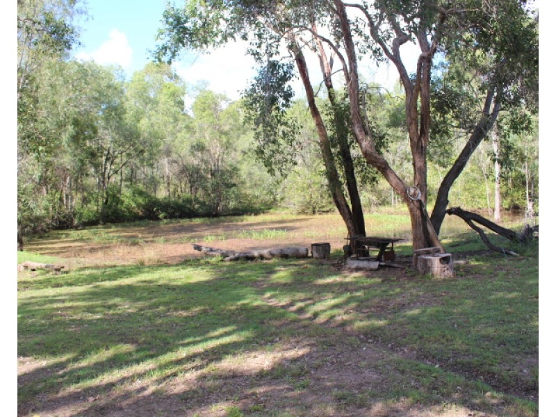55 Barton Rd, Kolonga QLD 4671