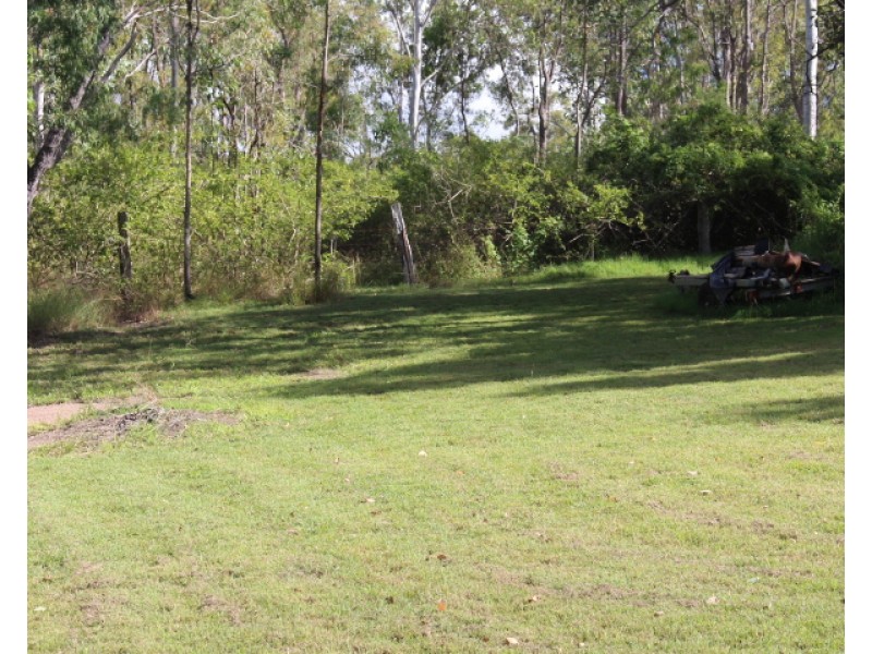 55 Barton Rd, Kolonga QLD 4671