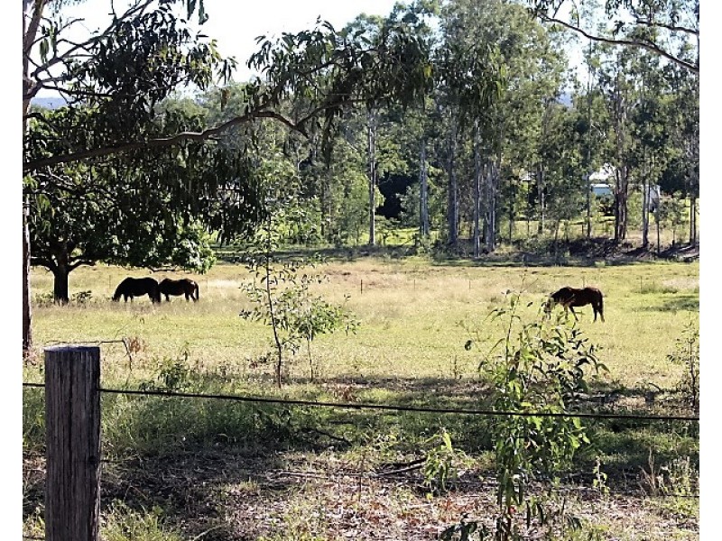 1 English St, Gin Gin QLD 4671