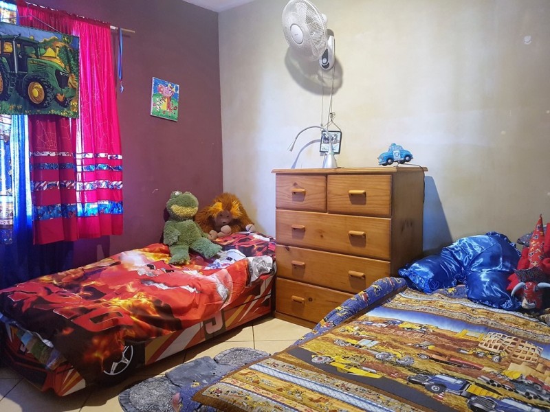 32 Mill St, Wallaville QLD 4671