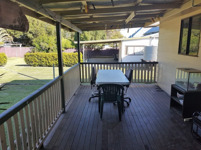 32 Mill St, Wallaville QLD 4671