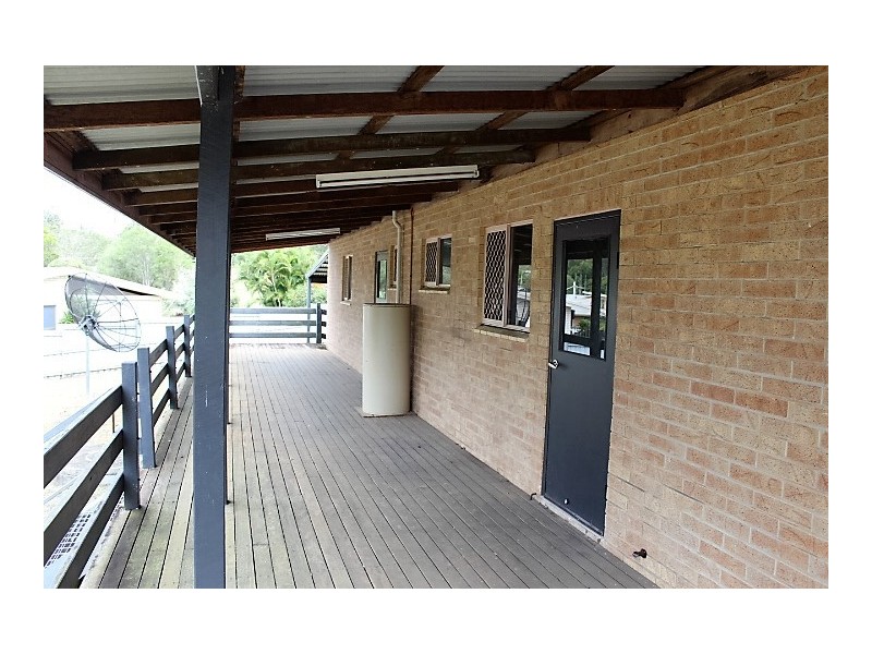2 Manning St, Gin Gin QLD 4671