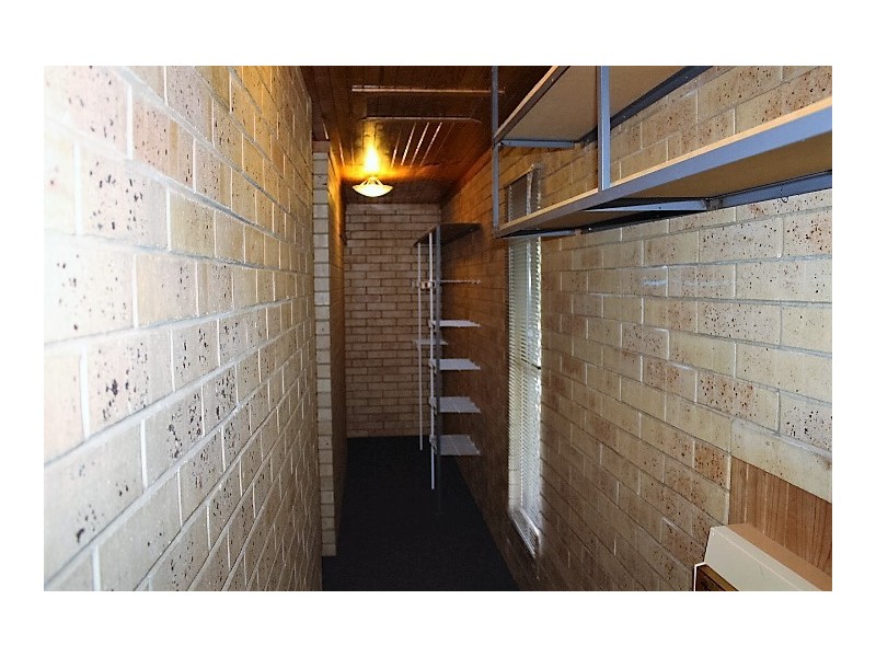 2 Manning St, Gin Gin QLD 4671