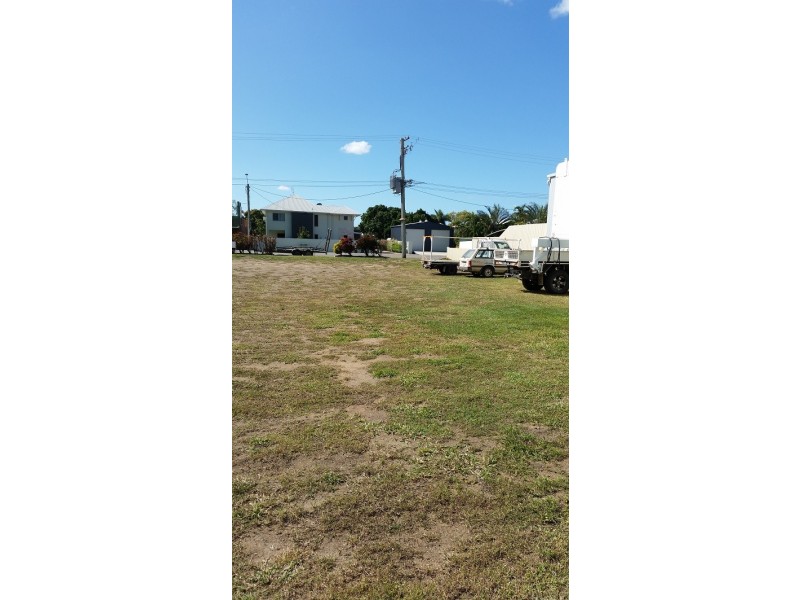 111 Edwards St, Ayr QLD 4807