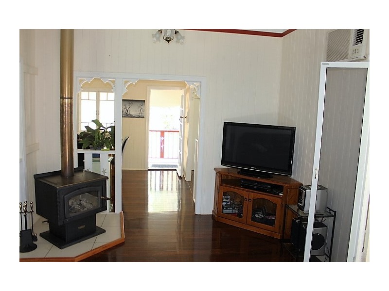 125 Bishops Rd, Gin Gin QLD 4671