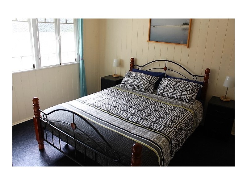 125 Bishops Rd, Gin Gin QLD 4671