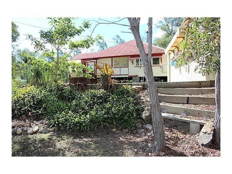 125 Bishops Rd, Gin Gin QLD 4671