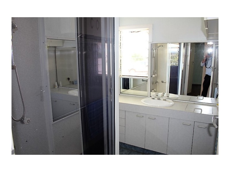 73 Sondergeld Rd, Gin Gin QLD 4671