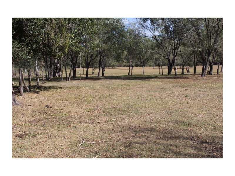22 Scotneys Rd, Gin Gin QLD 4671