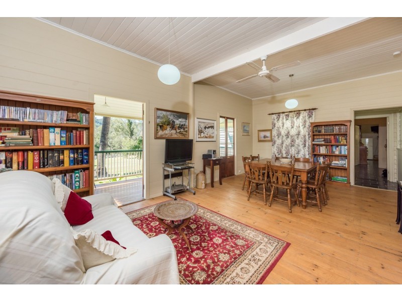 302 Wonbah Rd, Gin Gin QLD 4671