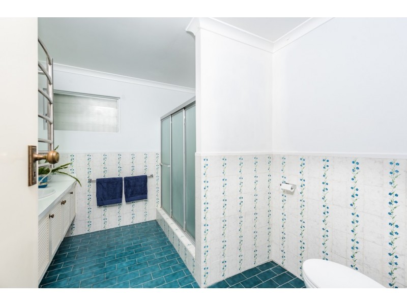 302 Wonbah Rd, Gin Gin QLD 4671