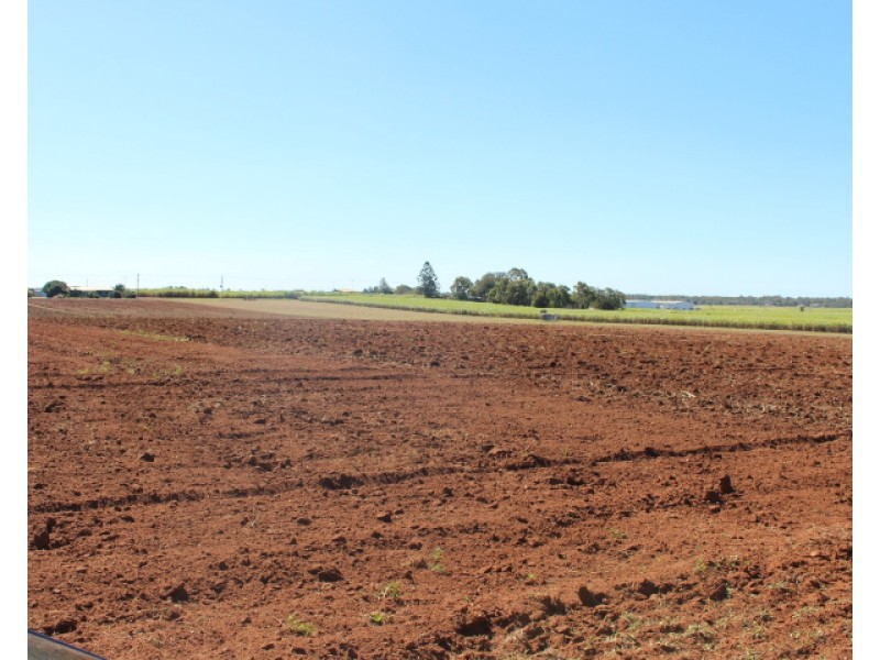 22 Faggs Rd, Gooburrum QLD 4670