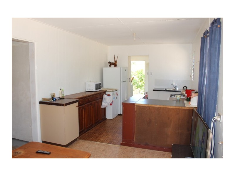 291 Settlement Rd, Gin Gin QLD 4671