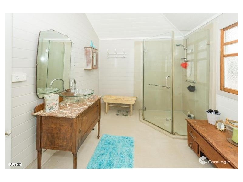48 Elliott St, Gin Gin QLD 4671