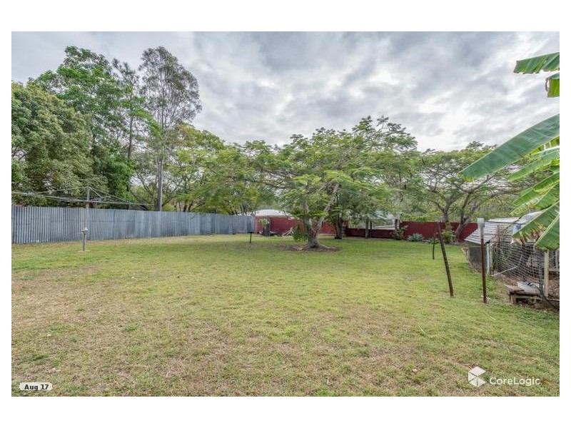 48 Elliott St, Gin Gin QLD 4671