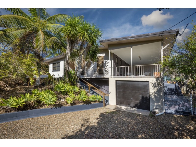 7 Rieck St, Gin Gin QLD 4671