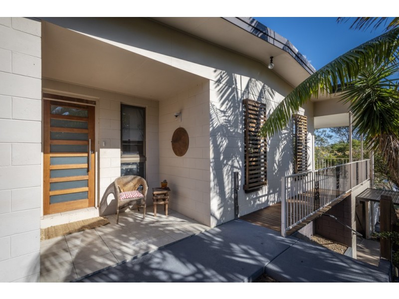 7 Rieck St, Gin Gin QLD 4671
